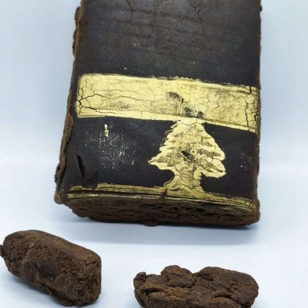 Red Lebanese hash slab and pieces